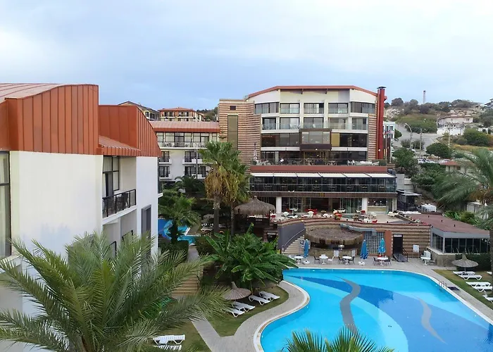 אתר נופש Piril Thermal&beauty Çeşme